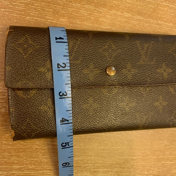 Authentic Louis Vuitton, Monogram Porte Tresor Wallet - Picture 3 of 15